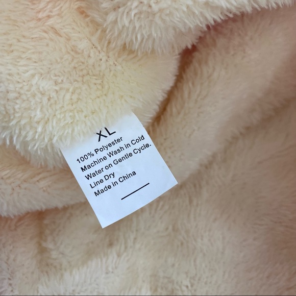 🎉HOST PICK | Luxe Boutique✨ New! Pink Fleece Lined Hooded Puffer Dog Jacket - Picture 8 of 9